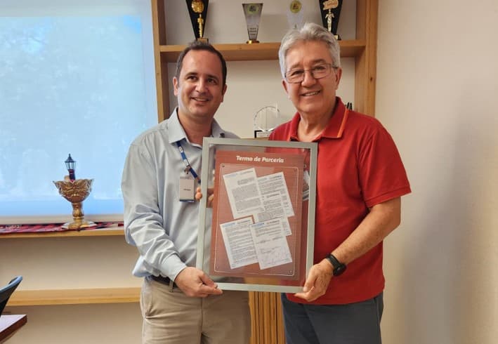 Diretor-presidente recebe representante do SESI/SENAI
