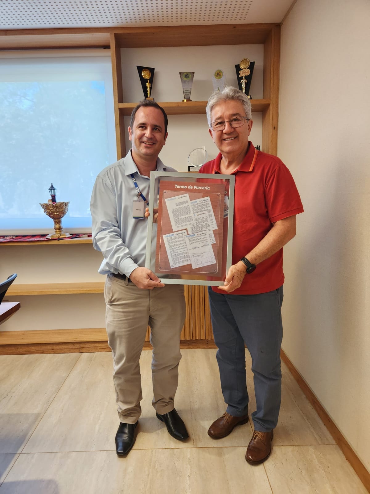 Diretor-presidente recebe representante do SESI/SENAI