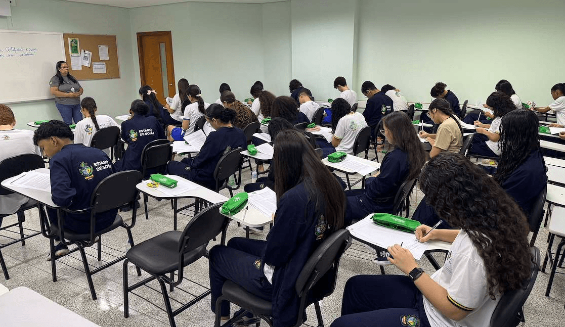 183 estudantes participam da prova do 19º Concurso de Redação Dr. Otávio